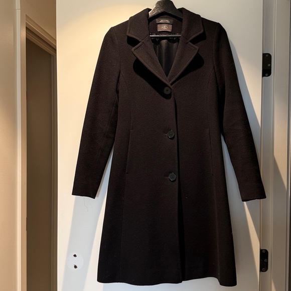 Elegant Wool Black Women's Coat - Picture 2 of 7